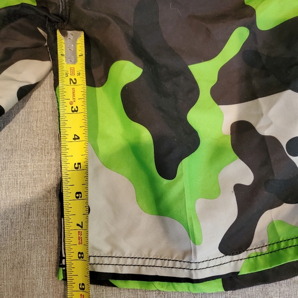 Kanu Surf Boys Swim Trunks Board Shorts  L 14 16 Green Black Gray Camo - Picture 6 of 8